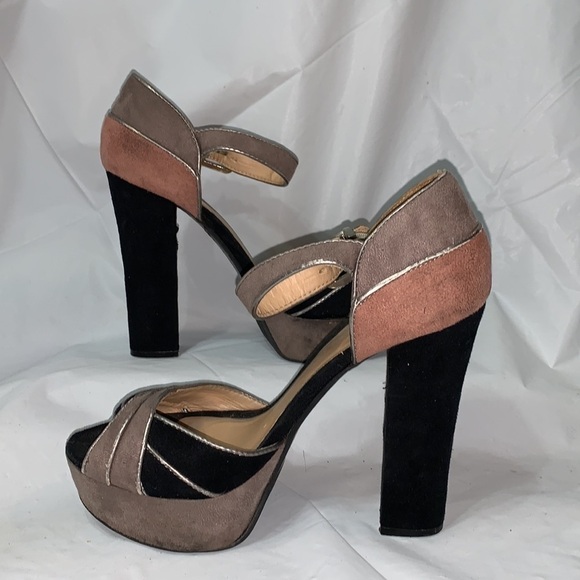 LAUREN Conrad WMS Gray, Pink and Black Peep Toe Heel with front strap Size 8.5M - Picture 5 of 10